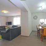 Oliva 2211 Apartament *