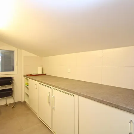 Oliva 2211 * Πούλα