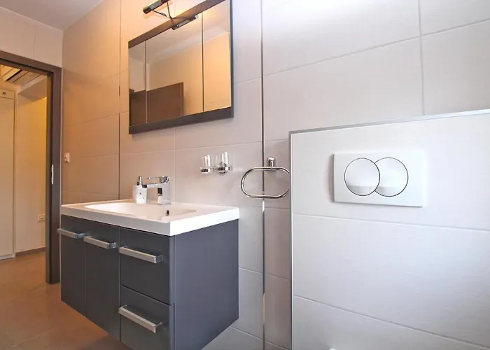 Apartment Oliva 2211 Pula