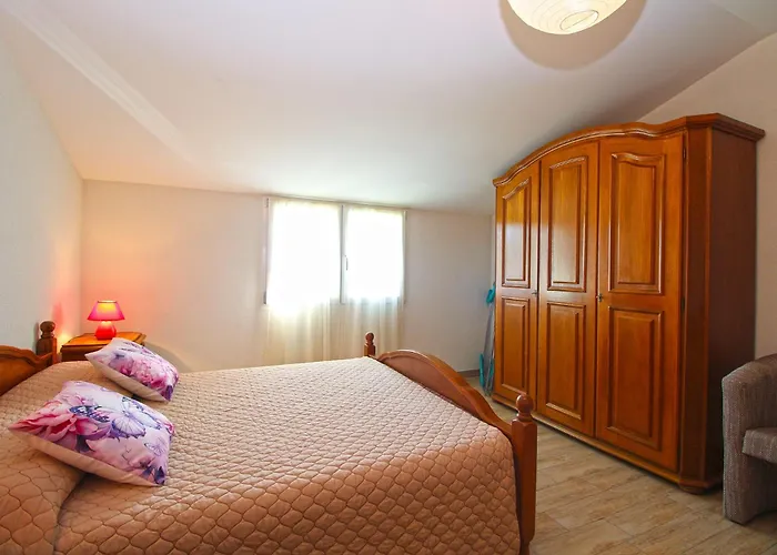 Oliva 2211 Apartment *