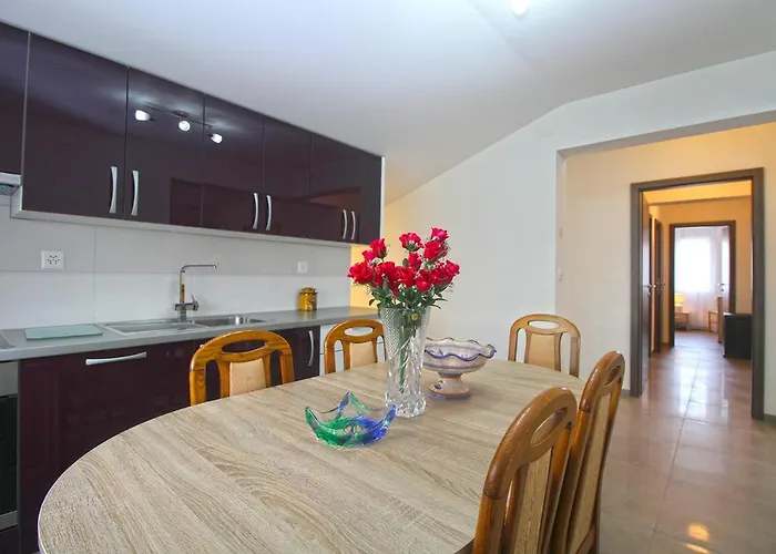 Apartman Oliva 2211 *